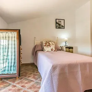  Сasa de vacaciones Pet Friendly In With Kitchen